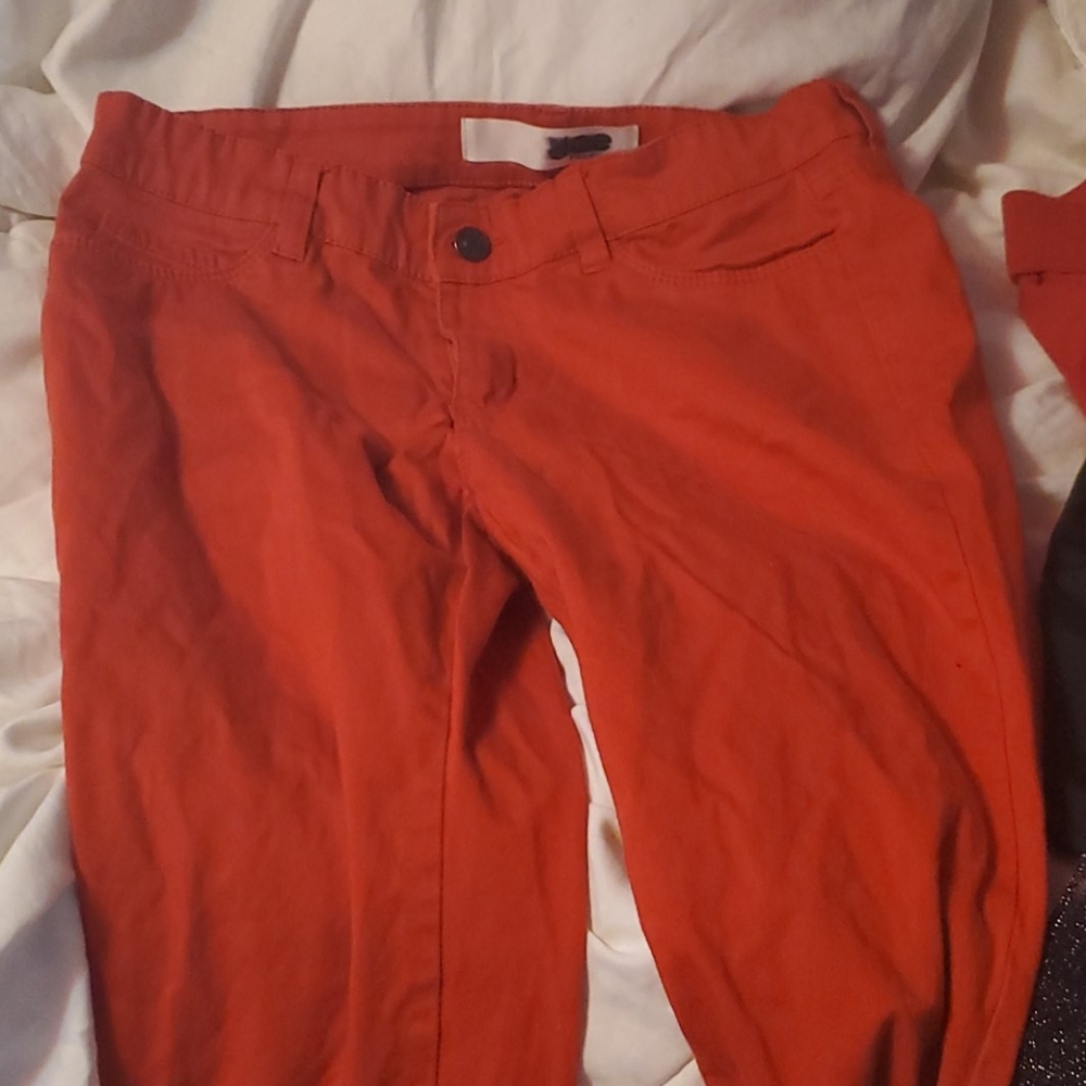 Red pants - Picture 2 of 2